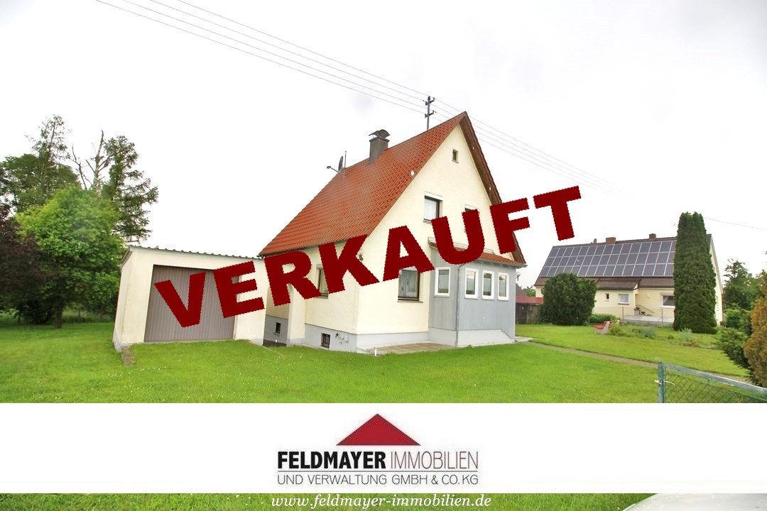 Horgau: *Feldmayer Immobilien & Verwaltung* Solides Einfamilienhaus mit großem Grundstück in Horgau - Zusätzliche Bebauung möglich! 