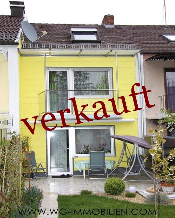 Augsburg: *WG Immobilien* Schmuckkästchen! Renoviertes RMH mit Garage, Gartenhaus u. zus. Gemüsegarten 