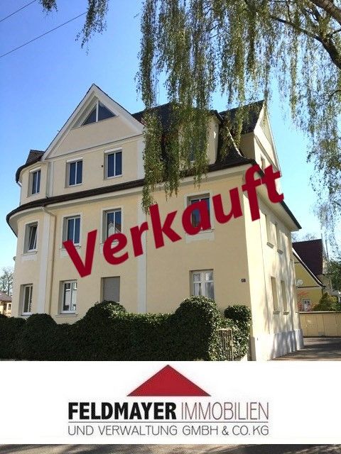 Augsburg: Attraktive, gepflegte 3 Zimmer Stadtwohnung mit tollem Altbaucharme und großem Balkon! 