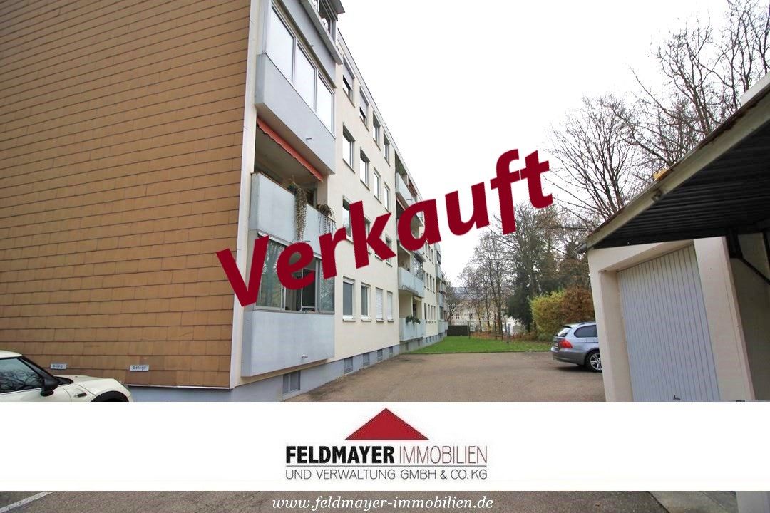 Augsburg: Renovierungsbedürftige 3 ZKB inkl. Garage in Augsburg-Kriegshaber! Anfragen bitte per E-mail!  