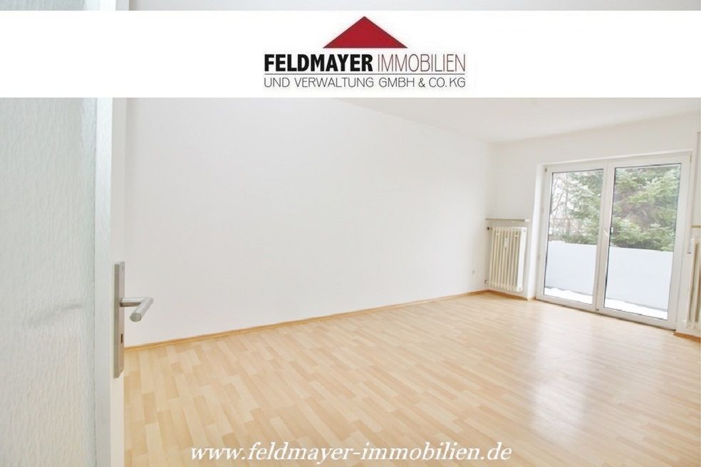 Augsburg: Verkauft! Helle, optimal geschnittene 2 ZKB mit Balkon und TG Stellplatz Nähe Klinikum! 