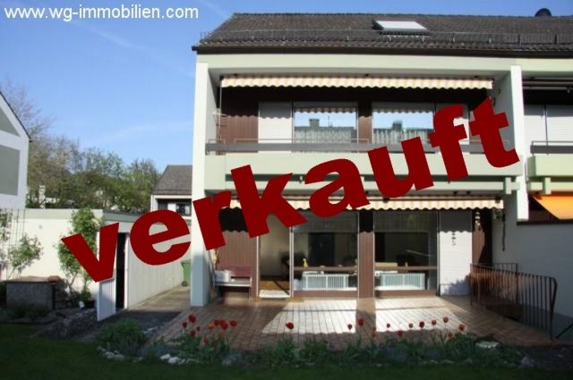 Augsburg: Augsburg:  +++ Verkauft +++  Topp-Lage! Großzügige DHH  