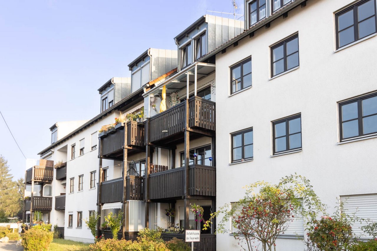 Augsburg: Reserviert! Moderne, helle 2 ZKB mit Loggia, Tageslicht-Bad und zwei Autostellplätzen 