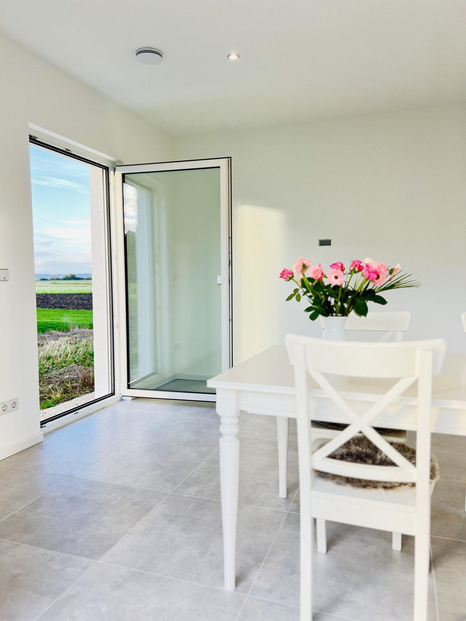 Haus (KfW 55, BJ 2023) mit Garten & Einbauküche – in Nördlingen, provisionsfrei, mit Baufirma-Garantie!