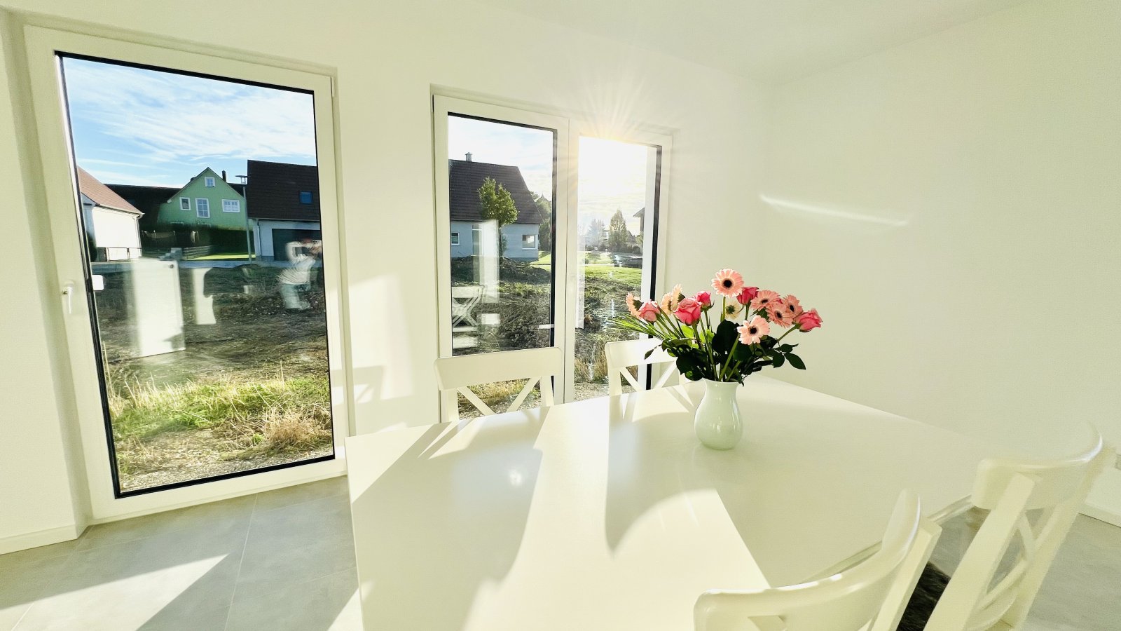 Haus (KfW 55, BJ 2023) mit Garten & Einbauküche – in Nördlingen, provisionsfrei, mit Baufirma-Garantie!