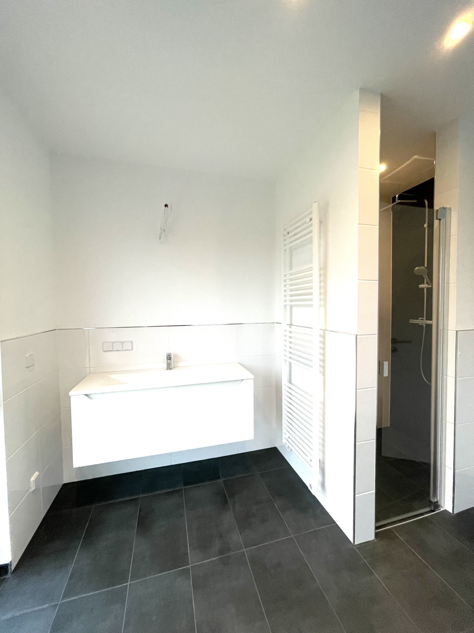 Haus (KfW 55, BJ 2023) mit Garten & Einbauküche – in Nördlingen, provisionsfrei, mit Baufirma-Garantie!