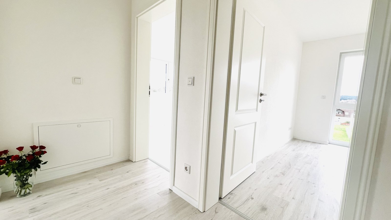 Teilmöbliertes Haus Neubau 2024, 5 Zimmer, EBK nahe Augsburg, Neusäß, Gersthofen