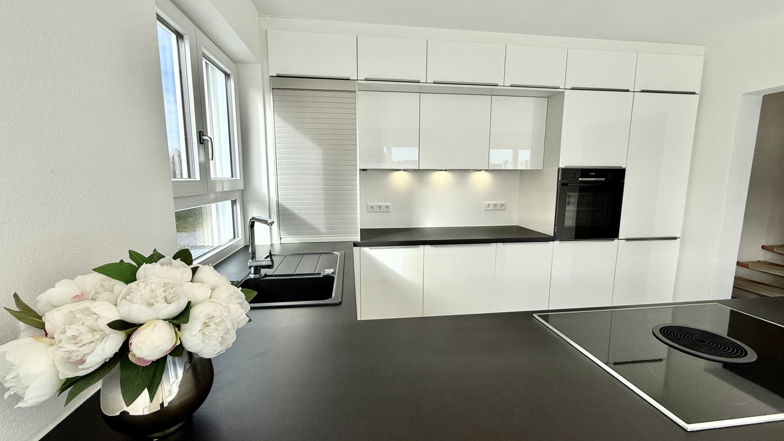 Teilmöbliertes Haus Neubau 2024, 5 Zimmer, EBK nahe Augsburg, Neusäß, Gersthofen