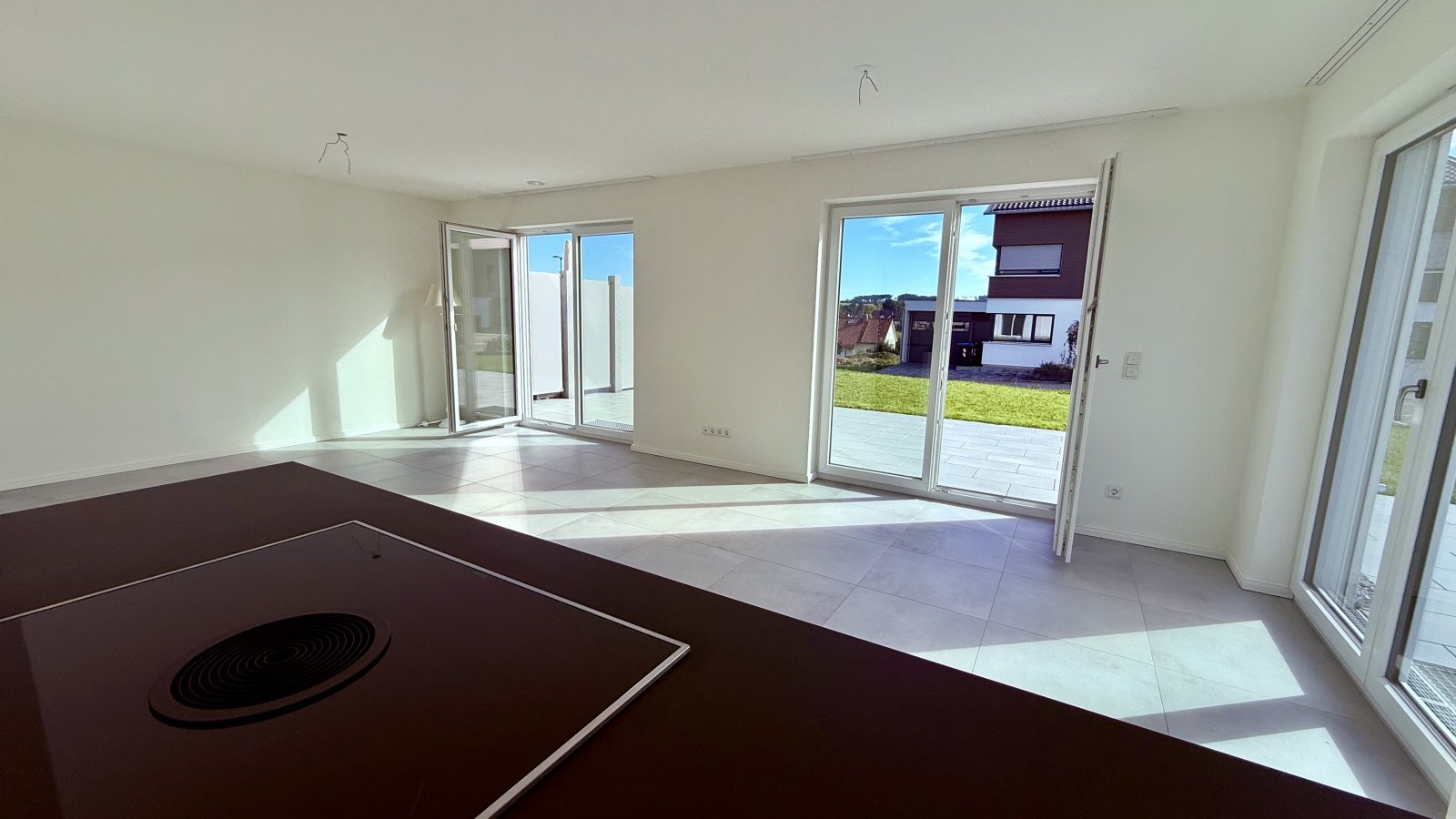 Teilmöbliertes Haus Neubau 2024, 5 Zimmer, EBK nahe Augsburg, Neusäß, Gersthofen