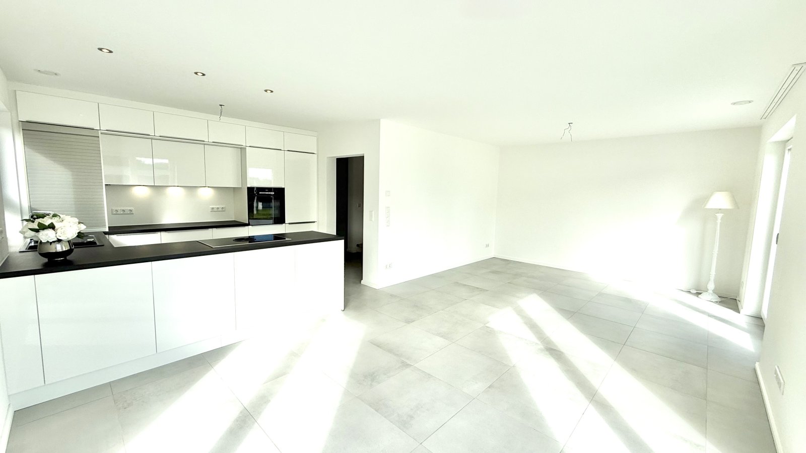 Teilmöbliertes Haus Neubau 2024, 5 Zimmer, EBK nahe Augsburg, Neusäß, Gersthofen