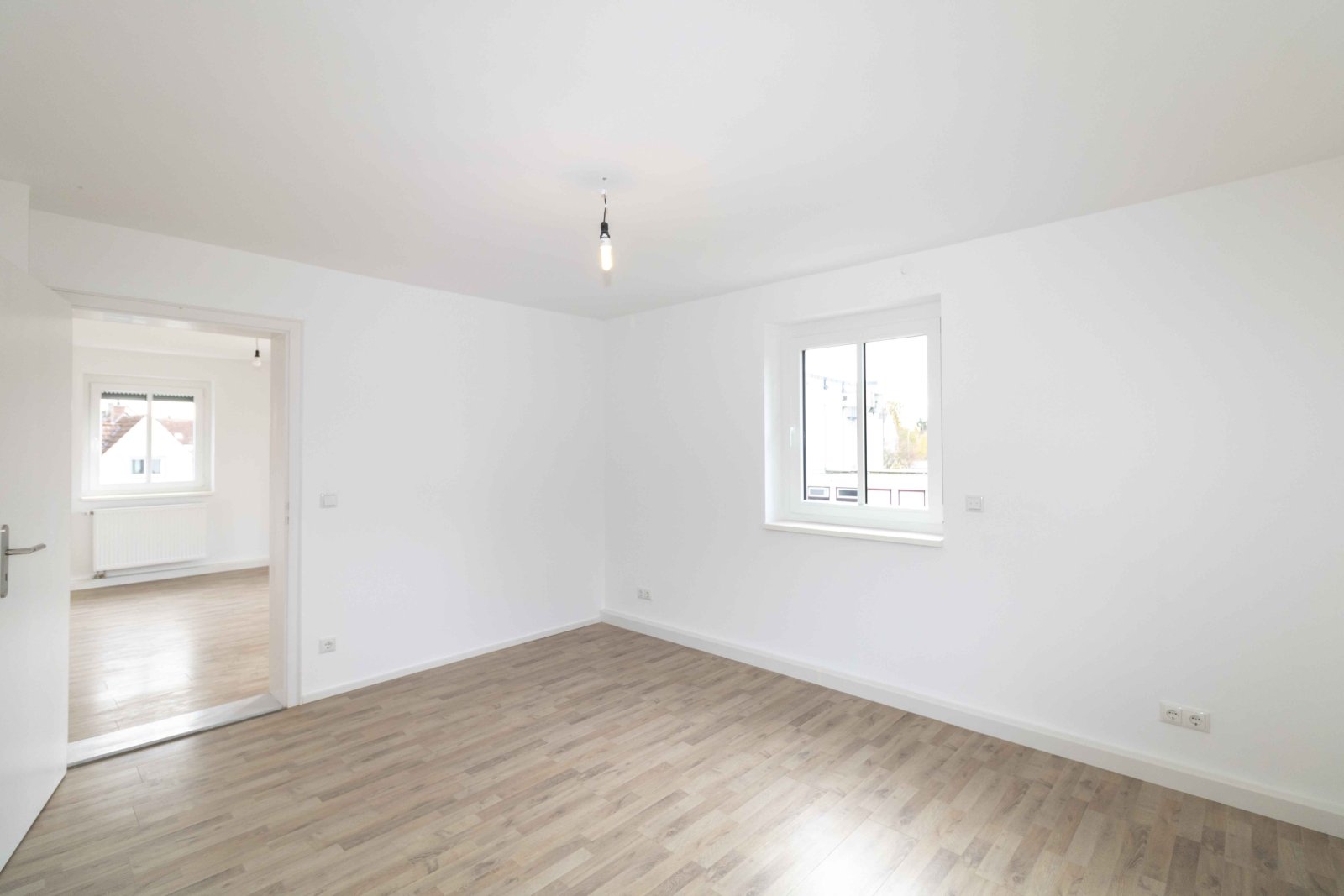 Moderne 5 ZKB Gartenwohnung mit 2 Terrassen - Neubaustandard KFW 55 - luxuriöse Ausstattung