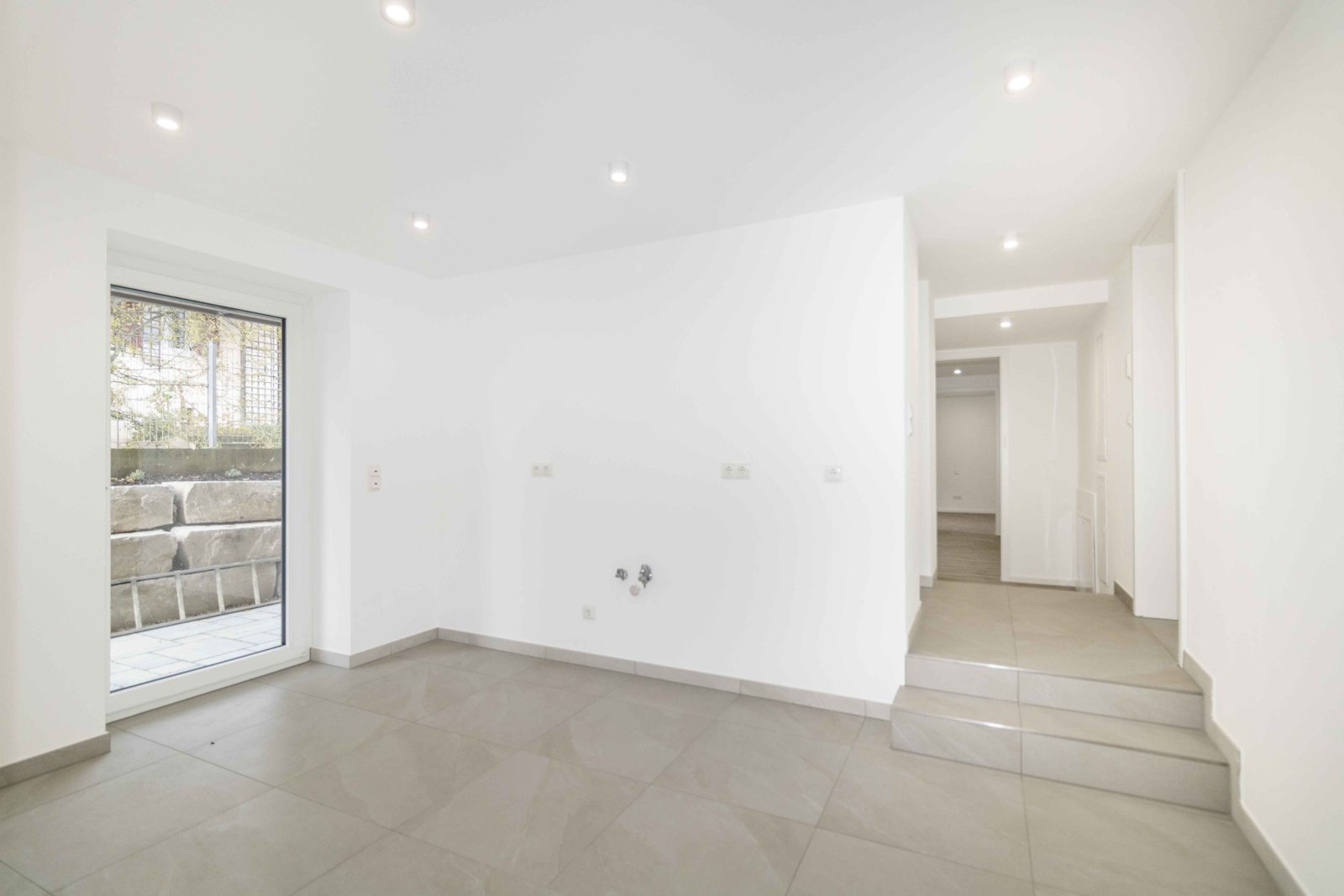 Moderne 5 ZKB Gartenwohnung mit 2 Terrassen - Neubaustandard KFW 55 - luxuriöse Ausstattung