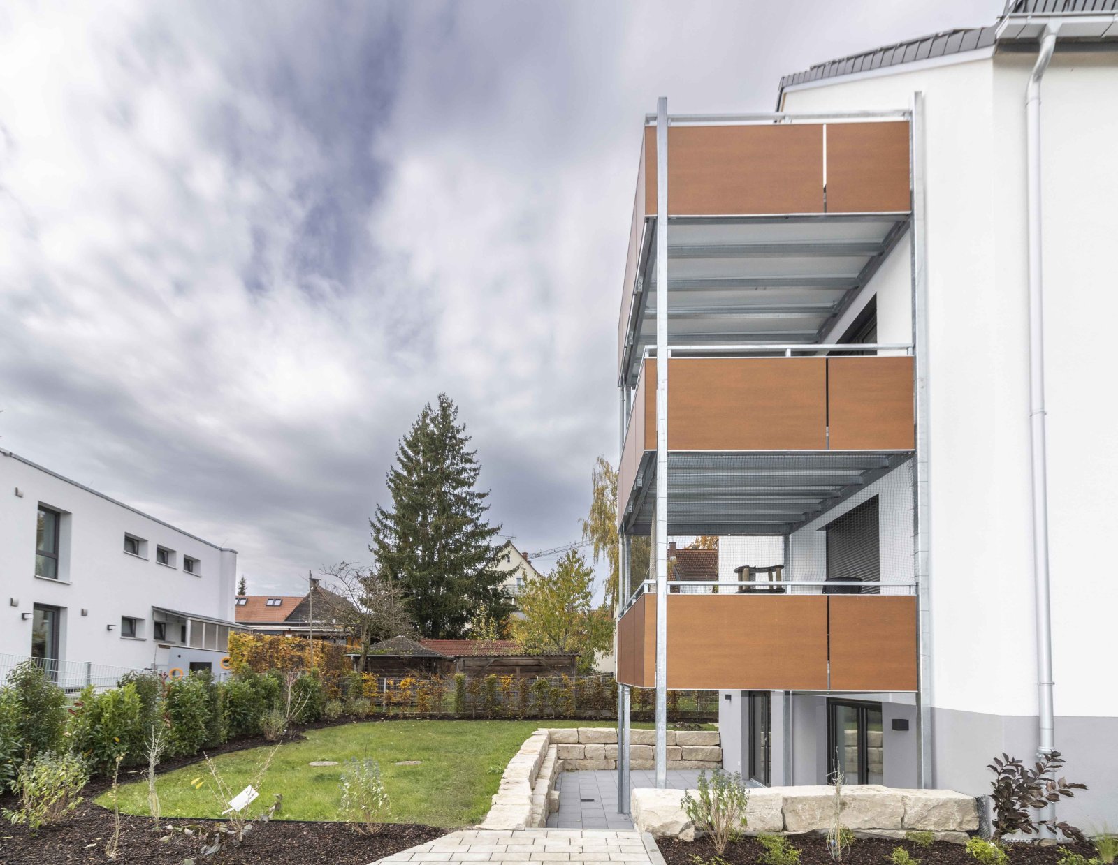 Moderne 5 ZKB Gartenwohnung mit 2 Terrassen - Neubaustandard KFW 55 - luxuriöse Ausstattung