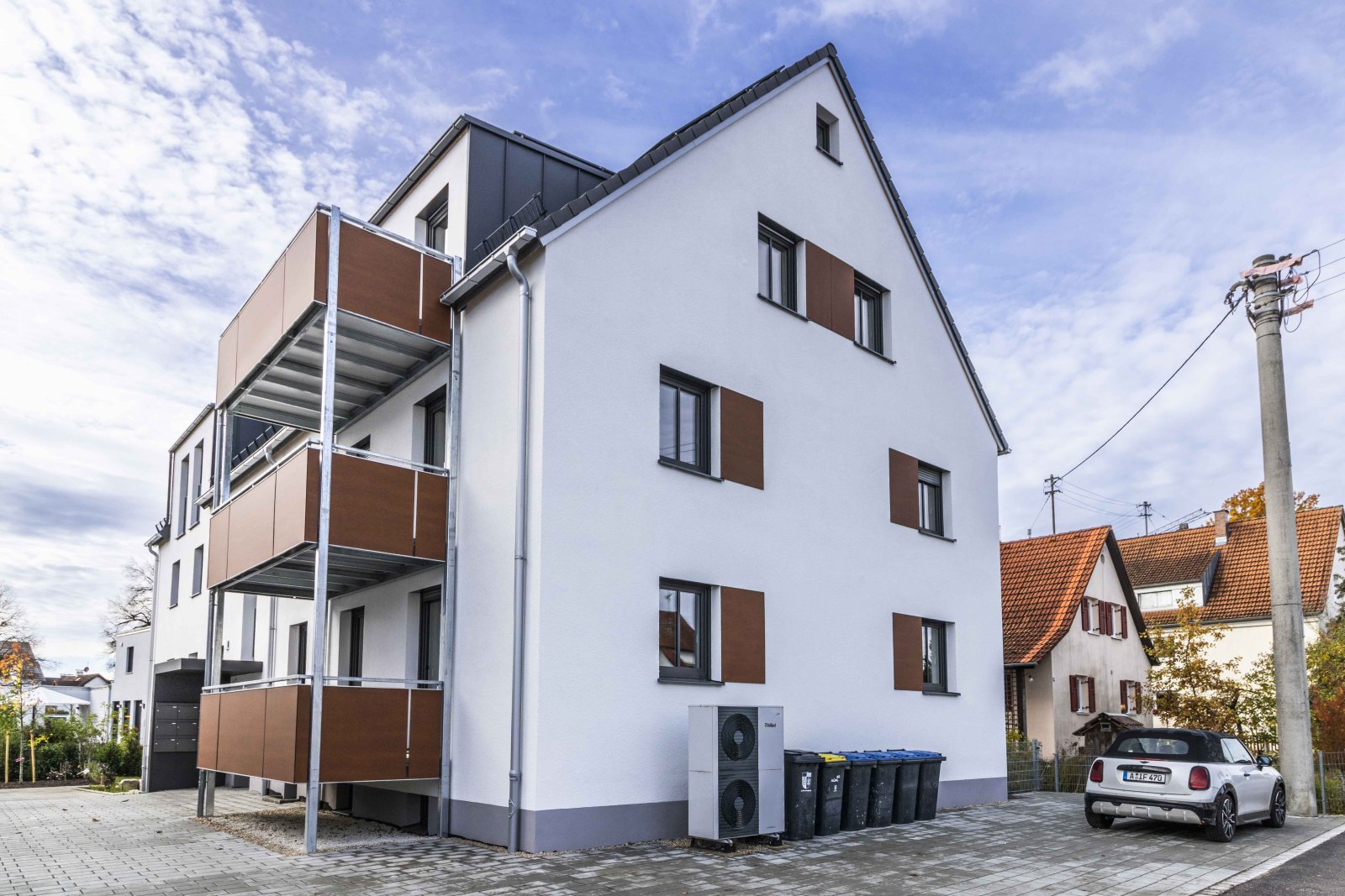 Moderne Mietwohnungen mit großen Balkonen/Garten/Terrassen - Neubaustandard KFW 55 - luxuriöse Ausstattung