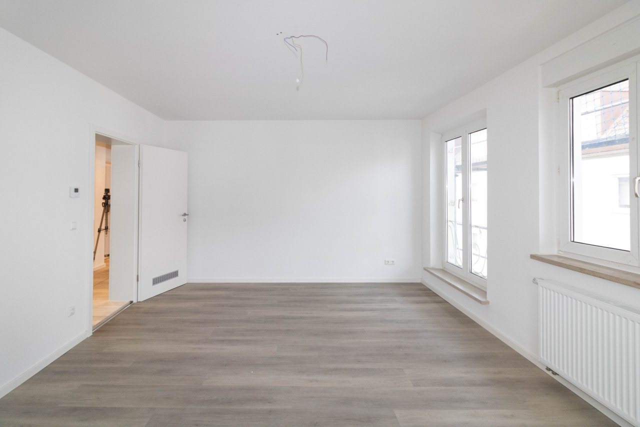 WG-Suchende aufgepasst! Top renovierte 3 ZKB mit EBK