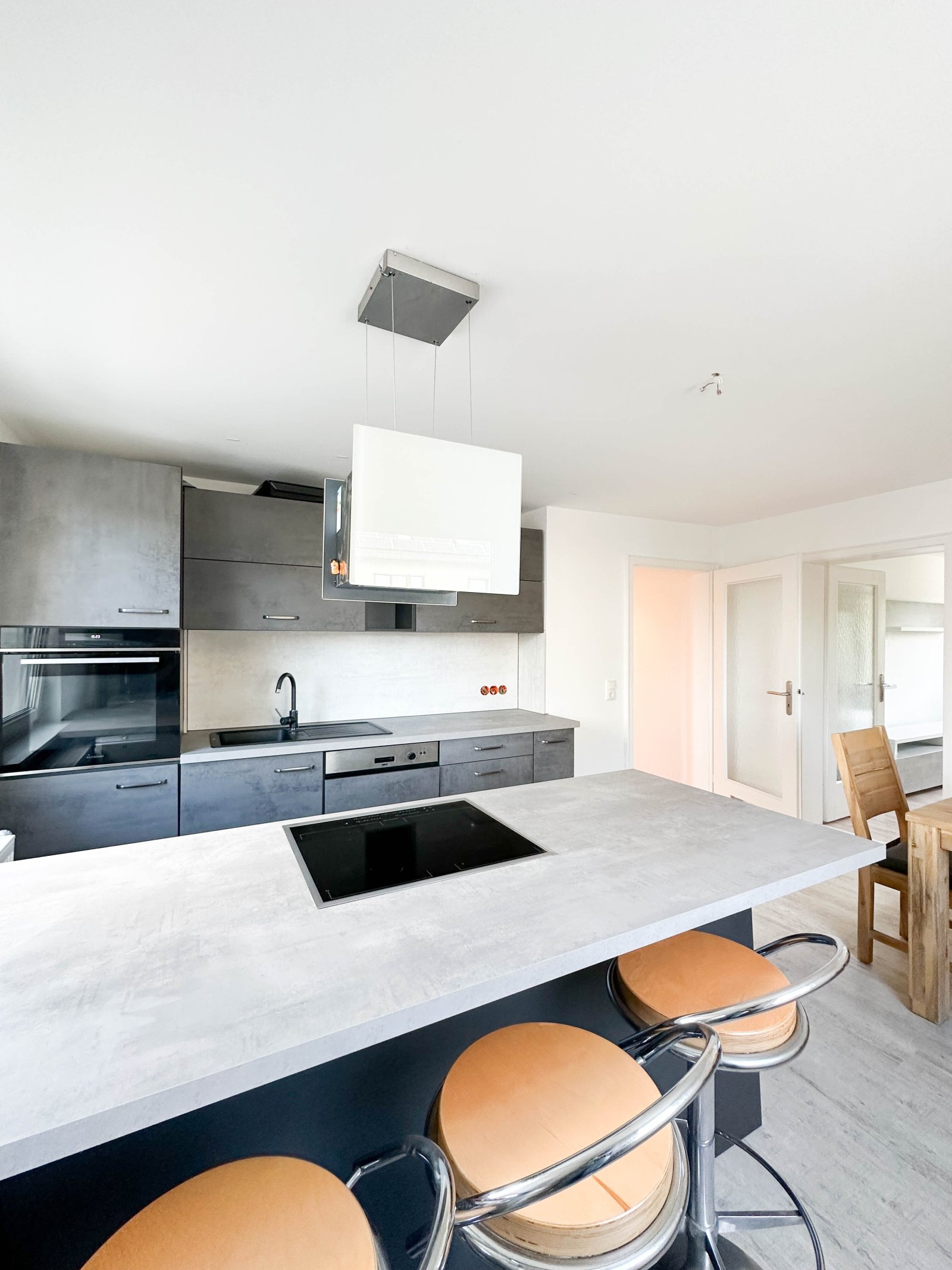 Moderne Mietwohnungen mit großen Balkonen/Garten/Terrassen - Neubaustandard KFW 55 - luxuriöse Ausstattung