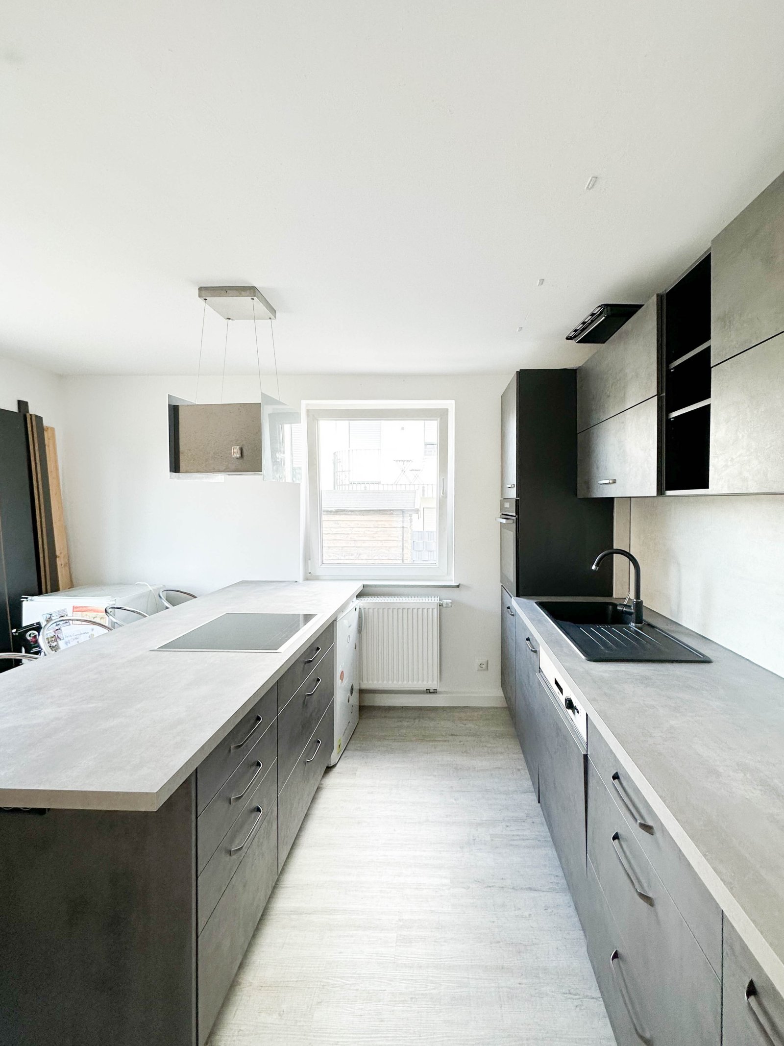 Moderne Mietwohnungen mit großen Balkonen/Garten/Terrassen - Neubaustandard KFW 55 - luxuriöse Ausstattung