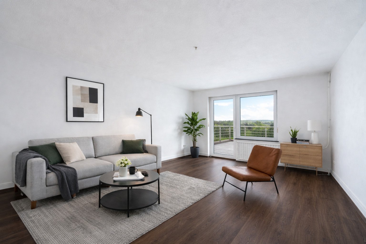 Helle, sanierte 3 ZKB mit Balkon und Außenstellplatz in Hochzoll