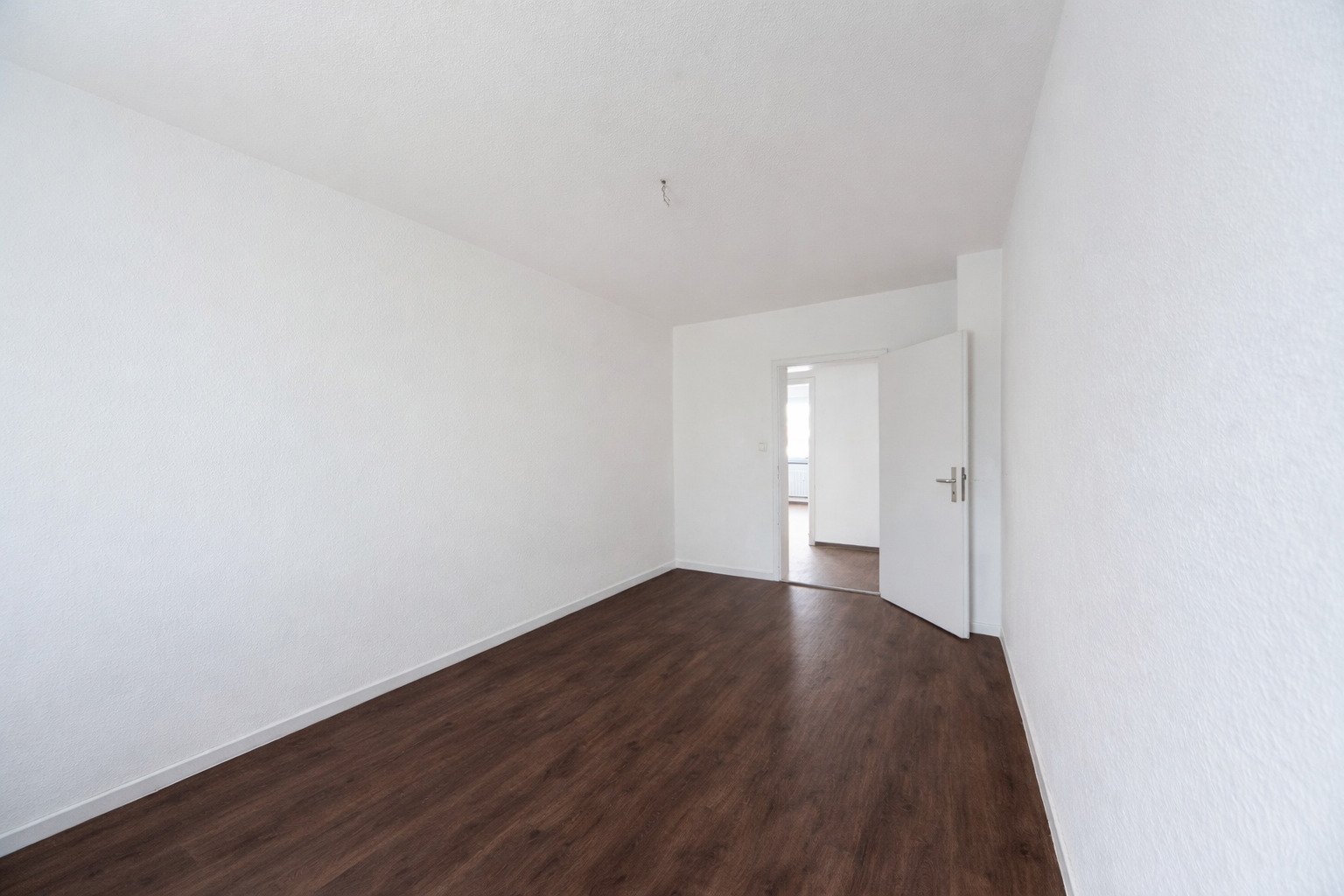 Helle, sanierte 3 ZKB mit Balkon und Außenstellplatz in Hochzoll