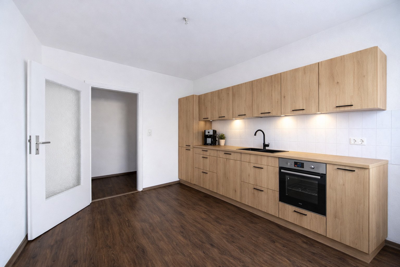 Helle, sanierte 3 ZKB mit Balkon und Außenstellplatz in Hochzoll