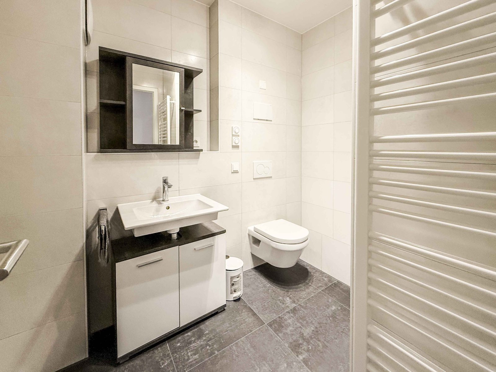 Befristet auf 2 Jahre! - Attraktive 2-ZKB-Neubauwohnung mit großem Balkon, EBK 