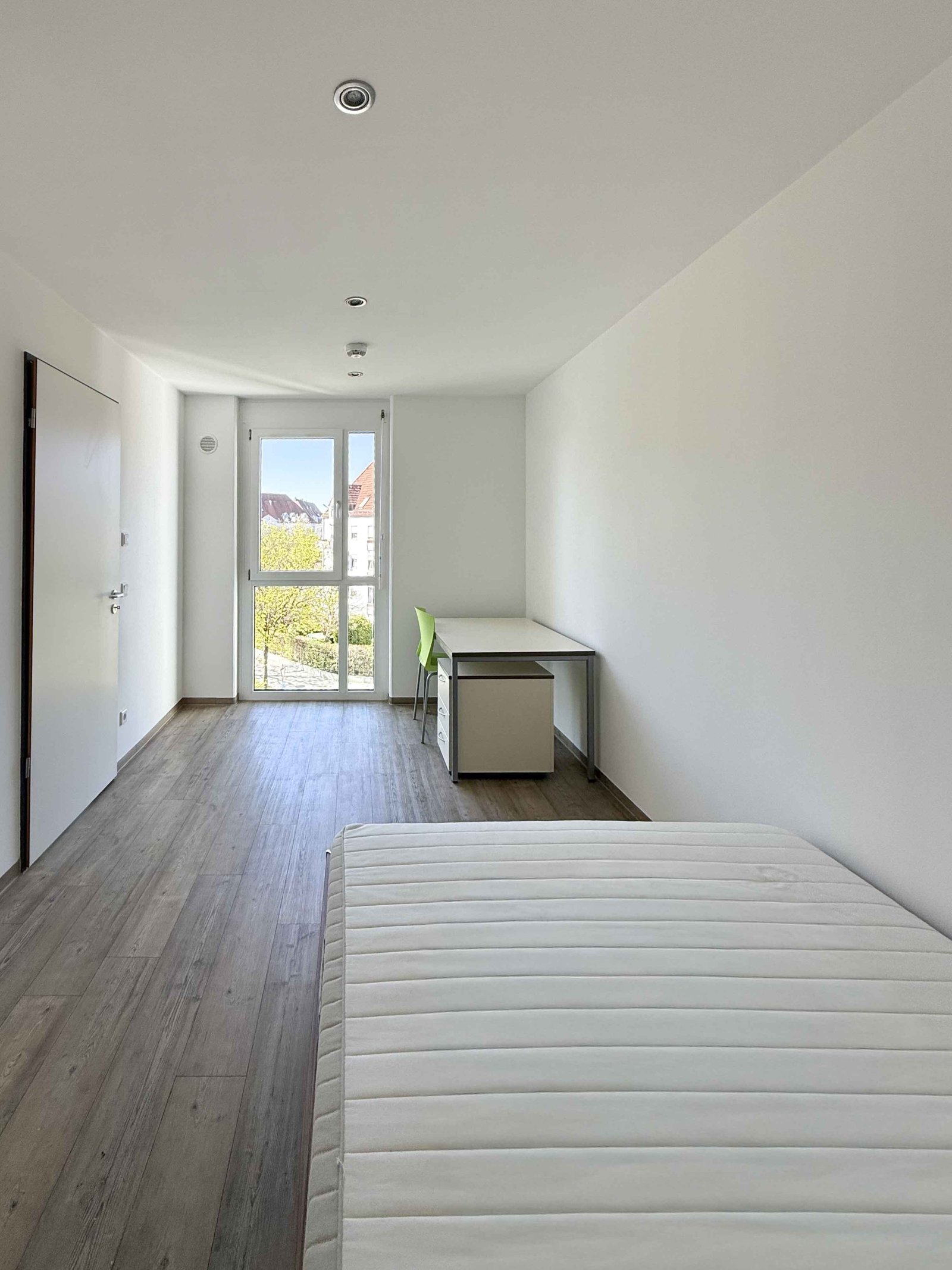 Moderne 2-ZKB Studentenwohnung in zentraler Lage – Auch als WG geeignet!