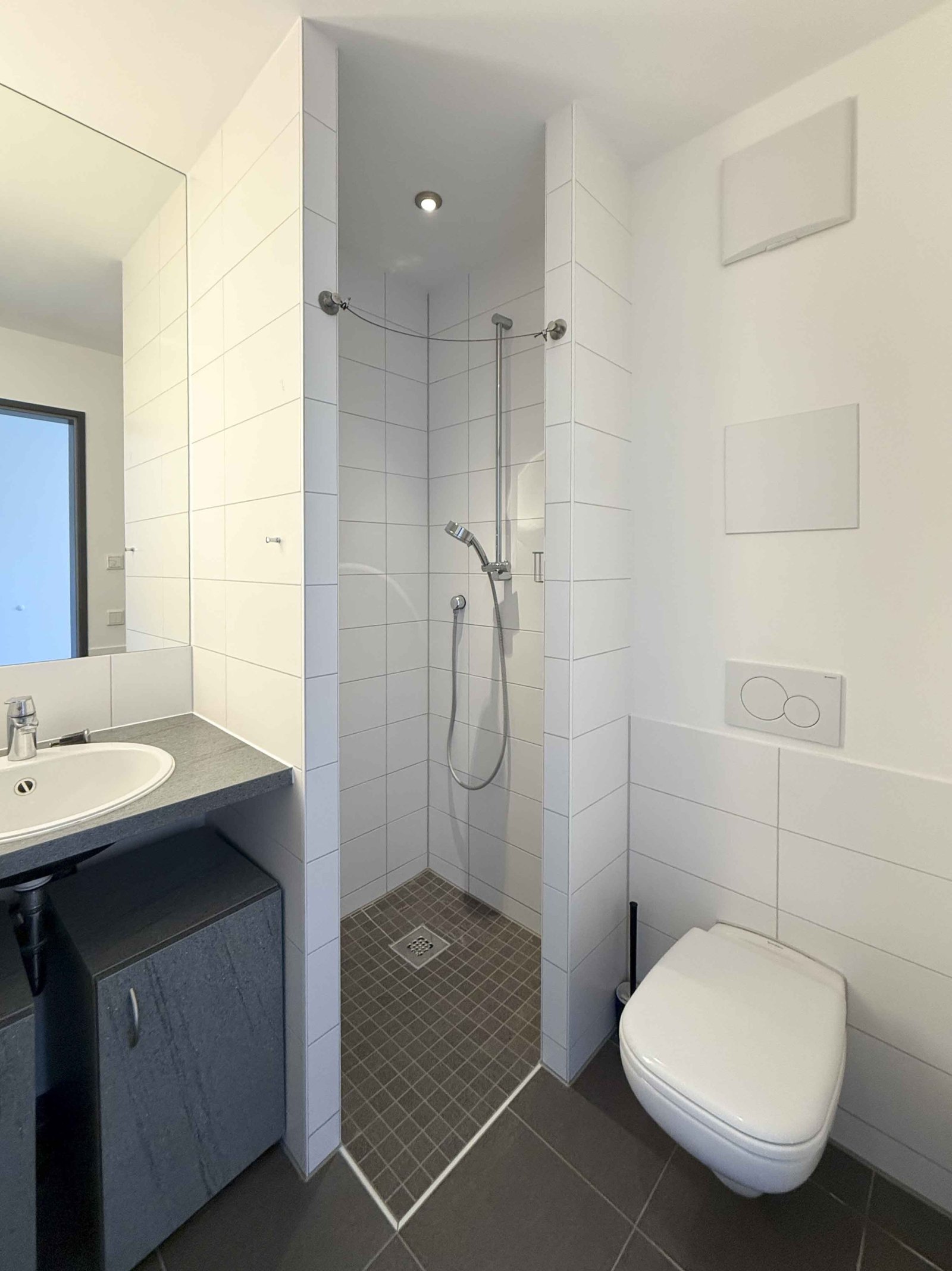 Moderne 2-ZKB Studentenwohnung in zentraler Lage – Auch als WG geeignet!