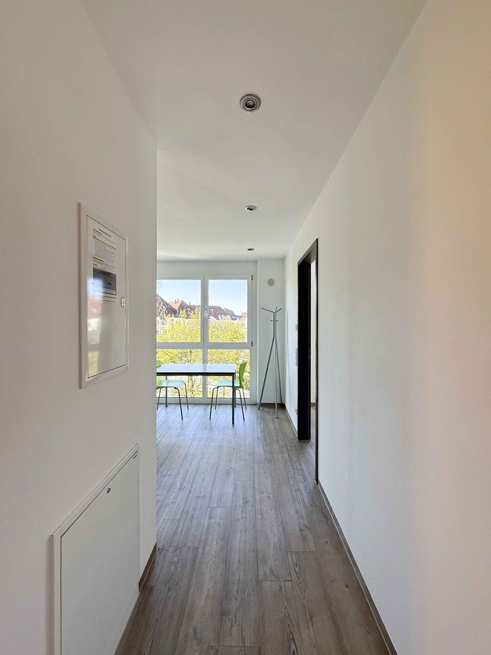 Moderne 2-ZKB Studentenwohnung in zentraler Lage – Auch als WG geeignet!