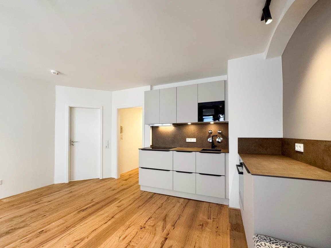 Denkmalgeschütztes Altbaujuwel mit 12 Wohneinheiten - sanierter Zustand & zentrale Innenstadtlage