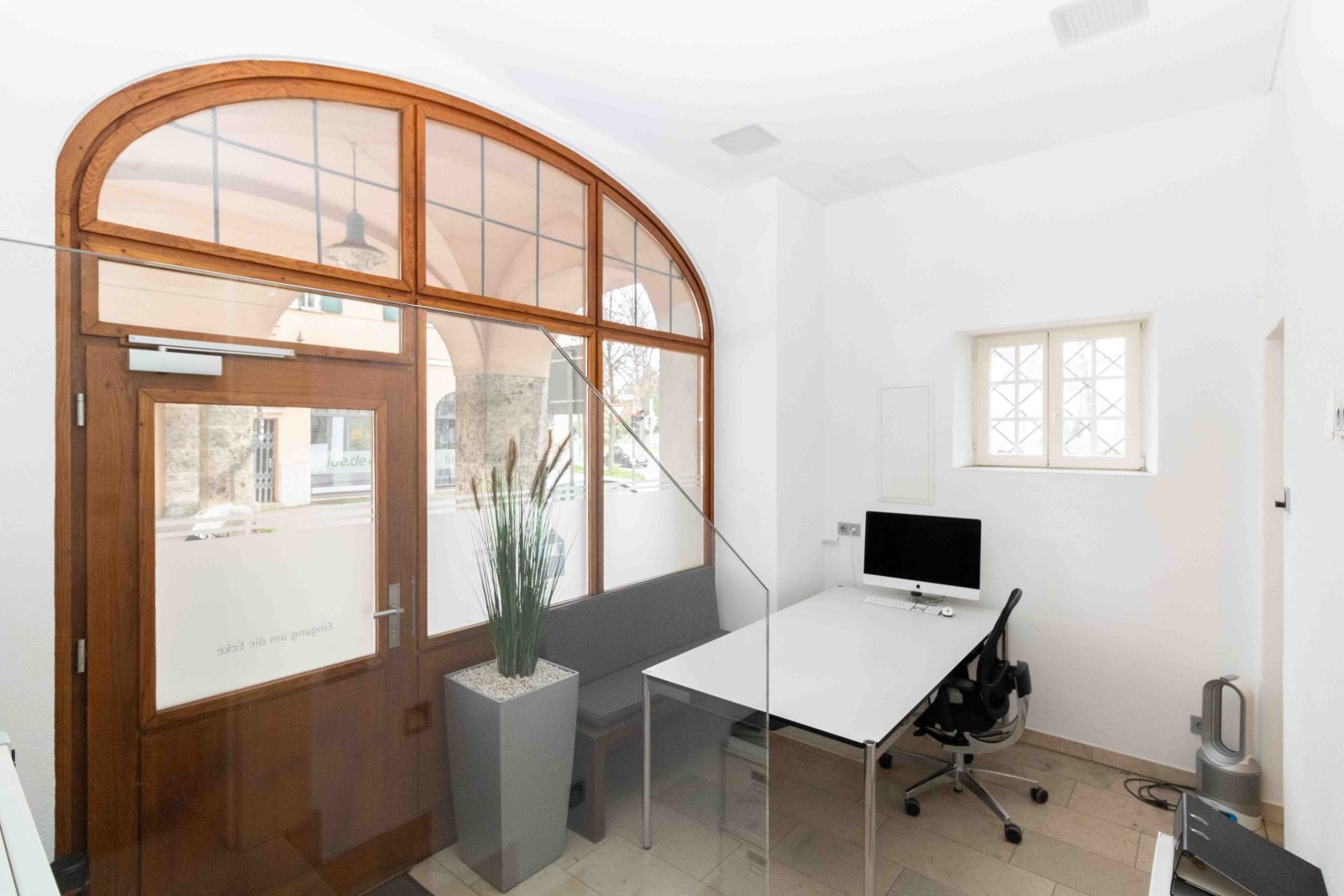 Architektonisch reizvolles Gewerbe / Büroflächen /Atelier / Ausstellungsräume in bester Innenstadtlage, Fischertor