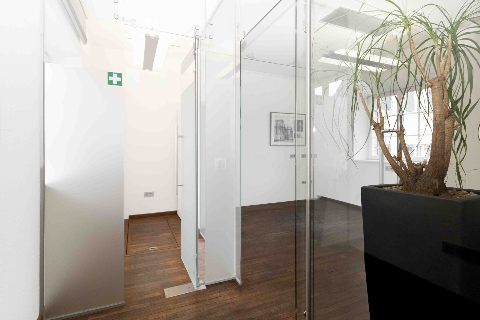 Architektonisch reizvolles Gewerbe / Büroflächen /Atelier / Ausstellungsräume in bester Innenstadtlage, Fischertor