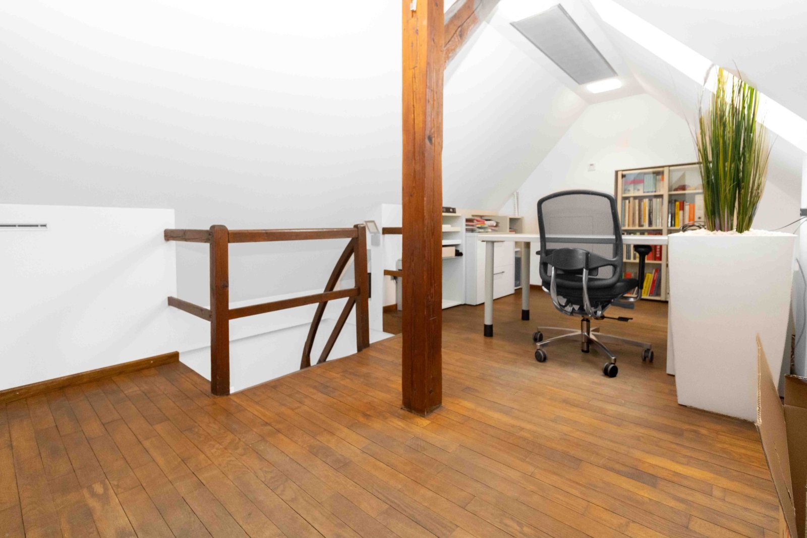 Architektonisch reizvolles Gewerbe / Büroflächen /Atelier / Ausstellungsräume in bester Innenstadtlage, Fischertor