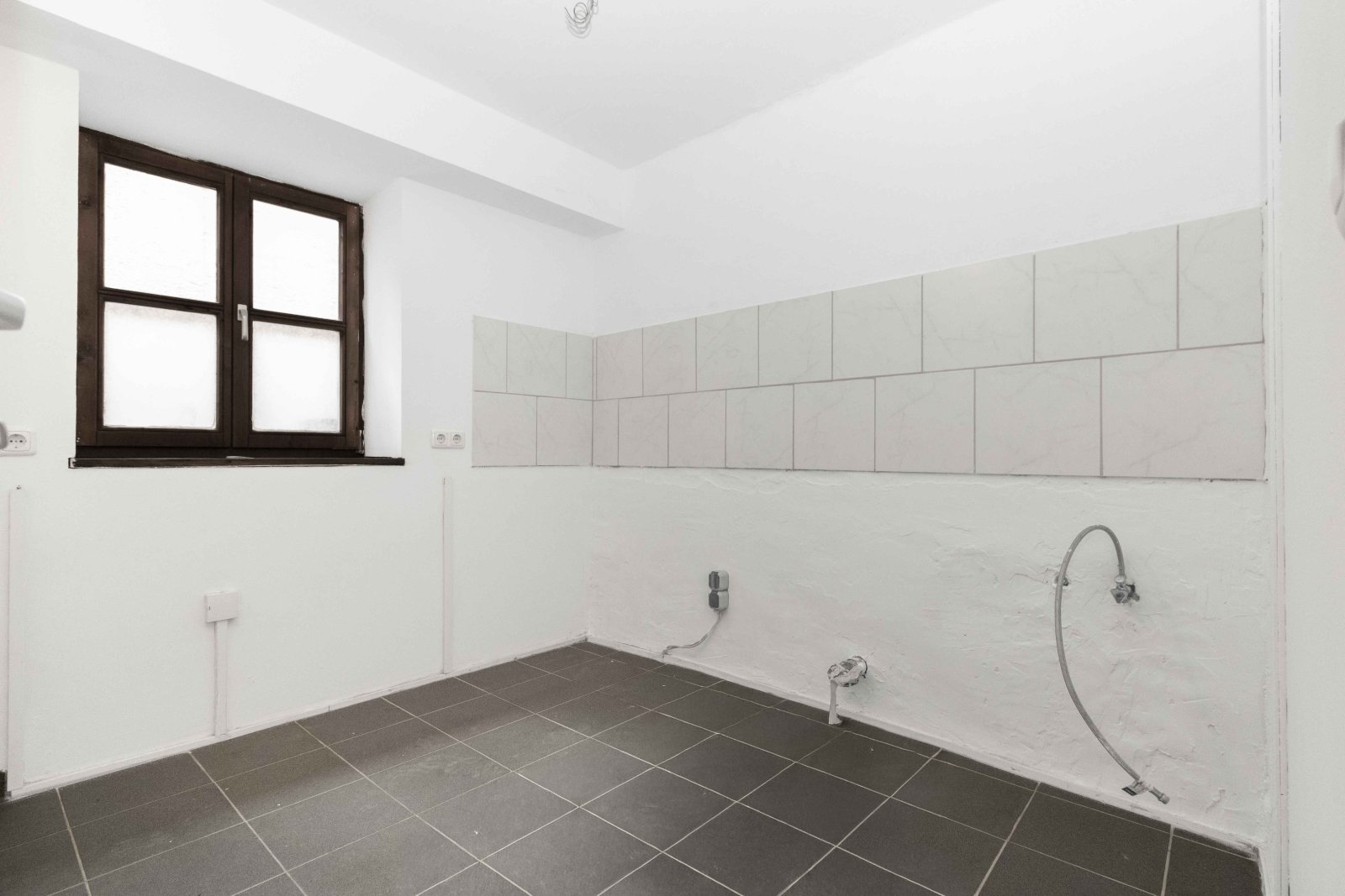 Charmante Ladeneinheit mit vielseitigem Nutzungspotenzial in der Augsburger Altstadt