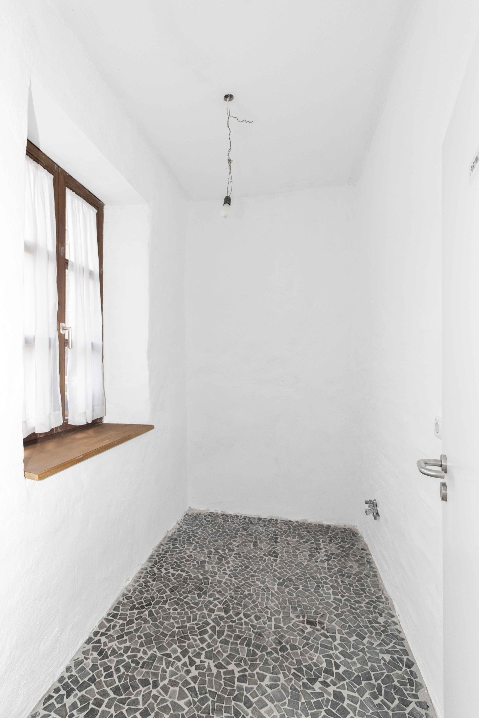 Charmante Ladeneinheit mit vielseitigem Nutzungspotenzial in der Augsburger Altstadt