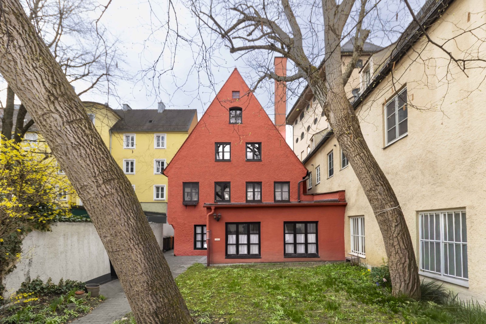 Charmante Ladeneinheit mit vielseitigem Nutzungspotenzial in der Augsburger Altstadt