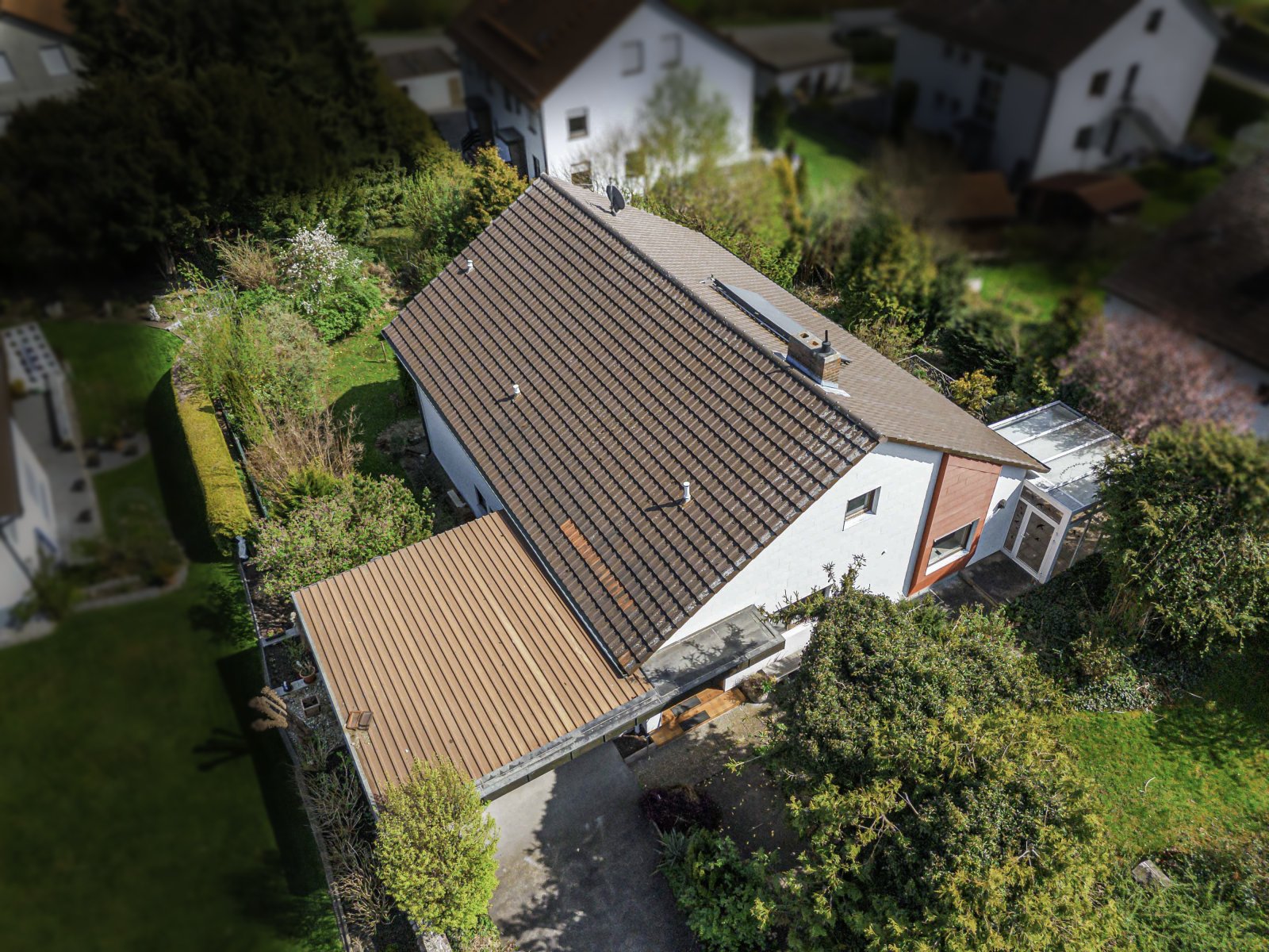 Mehrgenerationenhaus in naturnaher Lage – mit Einliegerwohnung, außergewöhnlichen Raumhöhen und flexiblem Grundriss