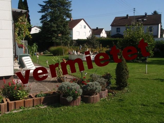 Friedberg: WG-Immobilien-GmbH* Ansprechende Gartenwohnung mit Wohnküche, neuem Bad, Garage 