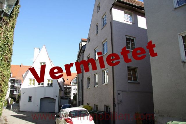 Augsburg: WG-Immobilien-GmbH* Apartment in der Altstadt, möbliert, Altbau 