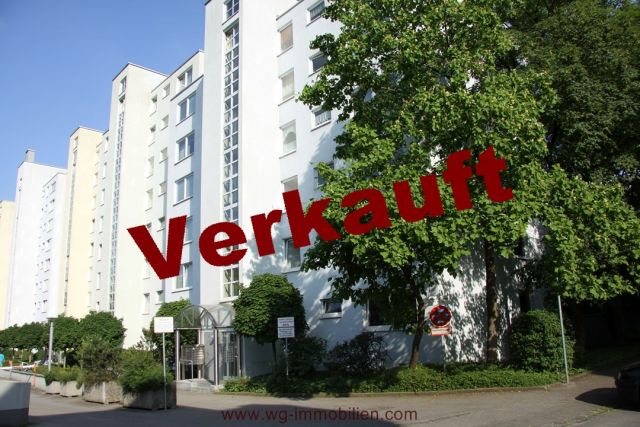 Augsburg: Augsburg: Gepflegtes Apartment, Zentrumslage, Parkgrundstück 