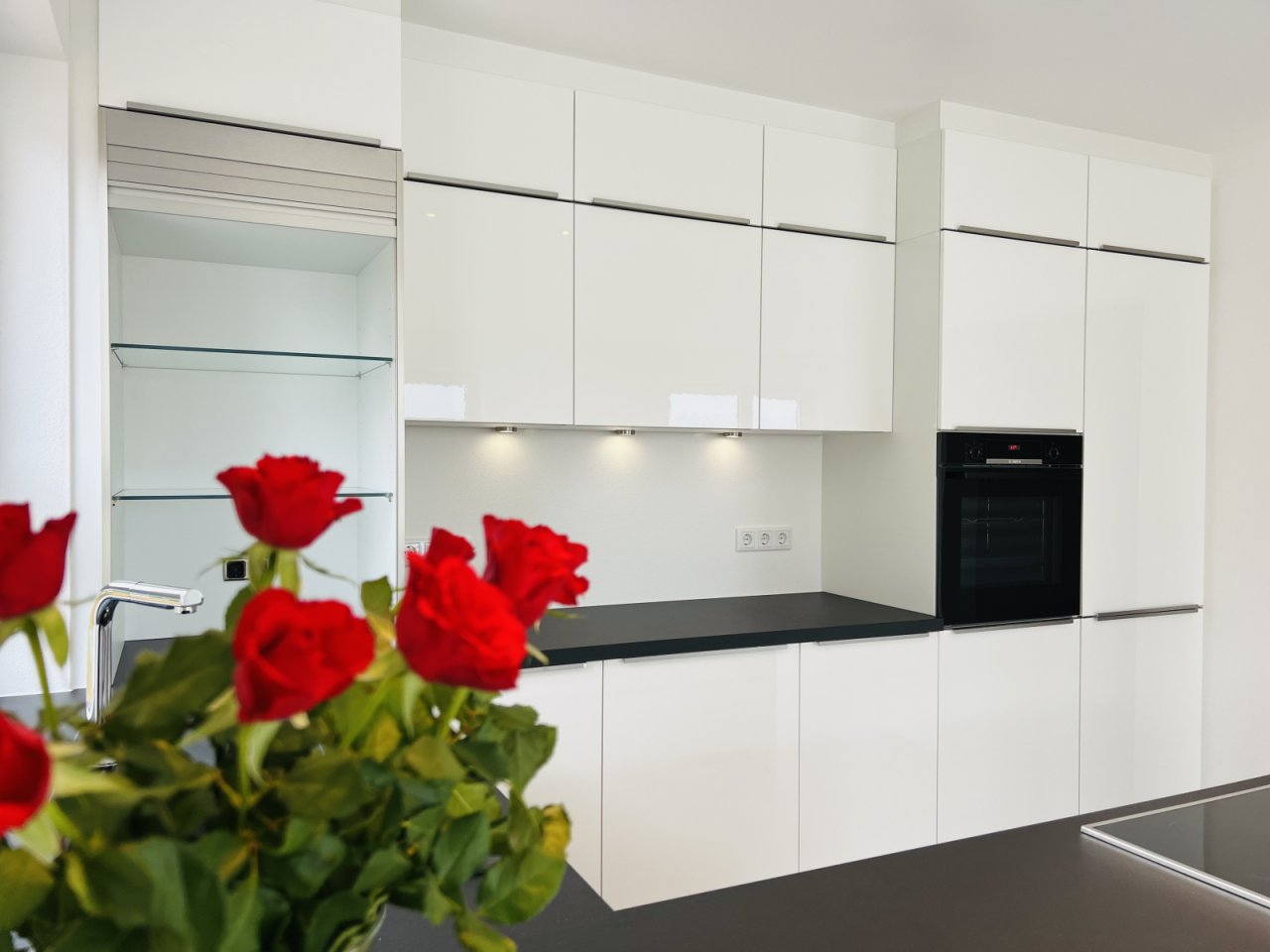 Designküche mit LED-Beleuchtung