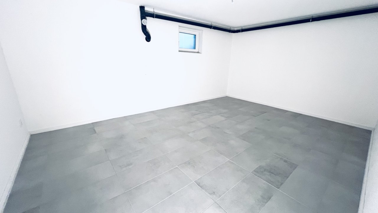 Kellerraum Speise oder andere Abstellmöglichkeit